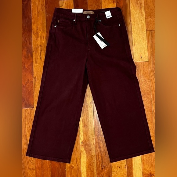 Judy Blue Denim - Judy Blue Jeans NWT Ladies Size 11/30 Cropped Wide Leg Super Stretchy Super Soft
